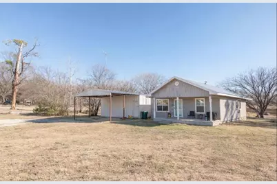 180 Trail Drive, Bowie, TX 76230 - Photo 3
