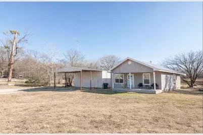 180 Trail Drive, Bowie, TX 76230 - Photo 1
