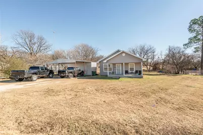180 Trail Drive, Bowie, TX 76230 - Photo 15