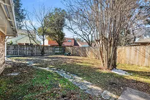 2433 Hallmark St, Grand Prairie, TX 75052 - Photo 13