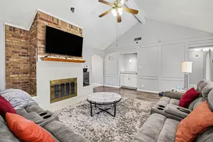 2433 Hallmark St, Grand Prairie, TX 75052 - Photo 5