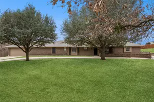 116 Timberview Ct, Burleson, TX 76028 - Photo 1