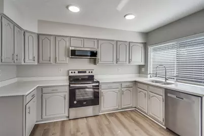 6406 Green Oaks Drive, Plano, TX 75023 - Photo 11