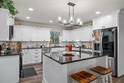 506 E Avenue G, Valley Mills, TX 76689 - Photo 7