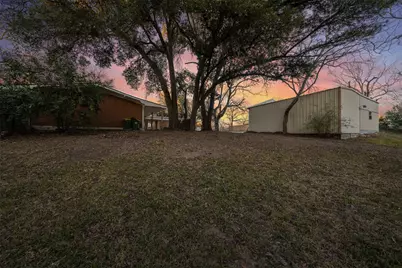 506 E Avenue G, Valley Mills, TX 76689 - Photo 29