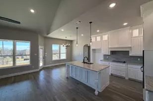 1029 Deer Is Ct, Azle, TX 76020 - Photo 7