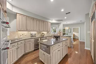 4633 O'Connor Ct, Irving, TX 75062 - Photo 11