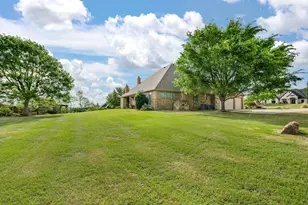608 Elm Hill Blvd, Burleson, TX 76028 - Photo 3
