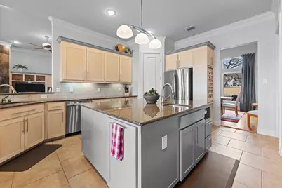 608 Elm Hill Boulevard, Burleson, TX 76028 - Photo 7