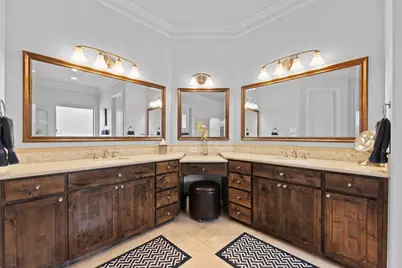 608 Elm Hill Boulevard, Burleson, TX 76028 - Photo 17