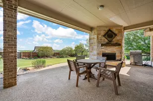 608 Elm Hill Blvd, Burleson, TX 76028 - Photo 25