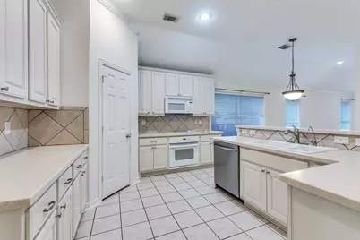 10109 Oldfield Court, Fort Worth, TX 76244 - Photo 3