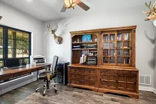 2560 Shady Oaks Cir, Glen Rose, TX 76043 - Photo 23