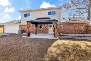 933 Waynelee Dr, Lancaster, TX 75146 - Photo 9