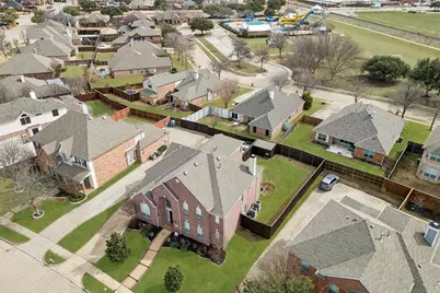 138 Creekside Drive, Murphy, TX 75094 - Photo 31