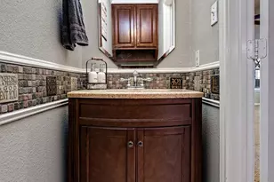 102 County Rd 424A, Lorena, TX 76655 - Photo 11