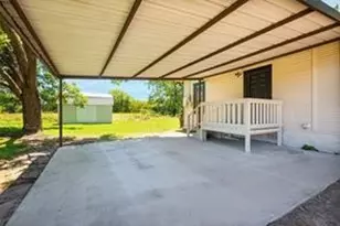 307 S Crockett St, Edgewood, TX 75117 - Photo 5