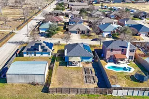 605 Waterford St, Farmersville, TX 75442 - Photo 31