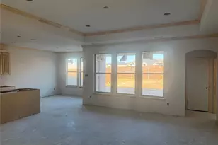 707 Bass Lk Ln, Cleburne, TX 76033 - Photo 3