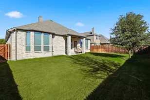 304 Bessie Coleman Blvd, Waxahachie, TX 75165 - Photo 3