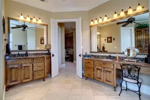 826 Cimmarron Bay Dr, Runaway Bay, TX 76426 - Photo 25