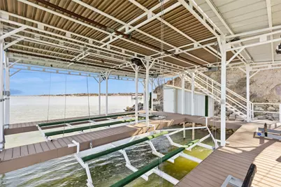 826 Cimmarron Bay Drive, Runaway Bay, TX 76426 - Photo 13