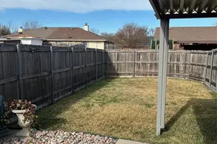 2311 Jamie Dr, Garland, TX 75040 - Photo 9