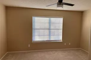 500 Button Willow Ct, Irving, TX 75063 - Photo 11