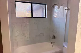 500 Button Willow Ct, Irving, TX 75063 - Photo 13