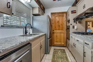 37 Regents Park, Bedford, TX 76022 - Photo 9