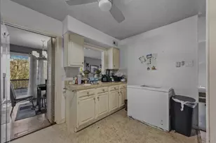 8411 Oak Stream Dr, Dallas, TX 75243 - Photo 9