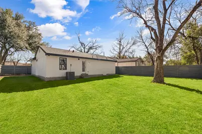 2837 Elsie Faye Heggins Street, Dallas, TX 75215 - Photo 29