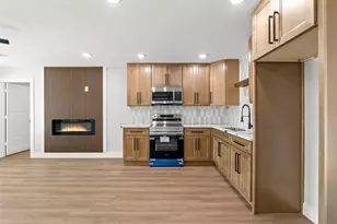 2837 Elsie Faye Heggins St, Dallas, TX 75215 - Photo 17