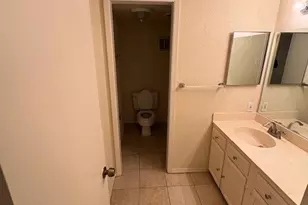 2708 Creekwood Ct, Carrollton, TX 75006 - Photo 7