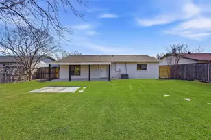 512 Meadow St, Saginaw, TX 76179 - Photo 25