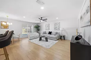 512 Meadow St, Saginaw, TX 76179 - Photo 9