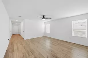 9729 Motley Dr, Fort Worth, TX 76179 - Photo 15