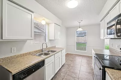 1209 Pin Oak, Denton, TX 76209 - Photo 3