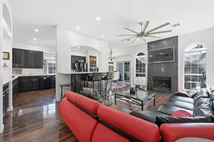 2202 S Branch Dr, Arlington, TX 76001 - Photo 13