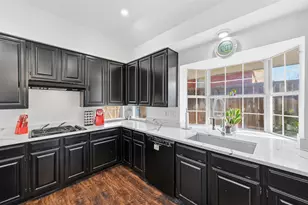 2202 S Branch Dr, Arlington, TX 76001 - Photo 11