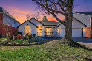 2202 S Branch Dr, Arlington, TX 76001 - Photo 3