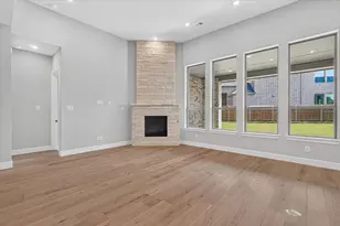4813 Sandbrock Pkwy, Aubrey, TX 76227 - Photo 9