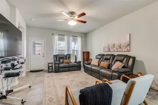 157 Wagon Wheel Dr, Waxahachie, TX 75167 - Photo 3