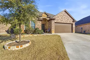 949 Philadelphia St, Fate, TX 75189 - Photo 3