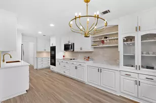 2416 Dalgreen Dr, Plano, TX 75075 - Photo 11