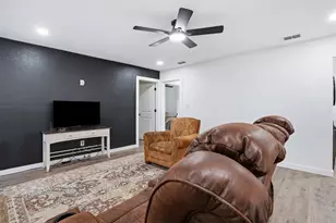 414 Fannin St, Millsap, TX 76066 - Photo 11