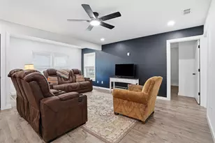 414 Fannin St, Millsap, TX 76066 - Photo 9