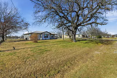 414 Fannin Street, Millsap, TX 76066 - Photo 3