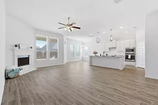 112 Mockingbird Hill, Joshua, TX 76058 - Photo 15