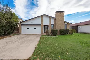 10906 Listi Dr, Dallas, TX 75238 - Photo 13